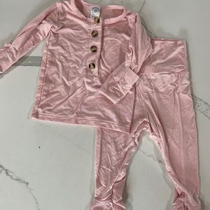 Lou Lou & Co newborn top and bottoms